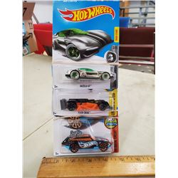 LOT OF 5 HOT WHEELS CARS