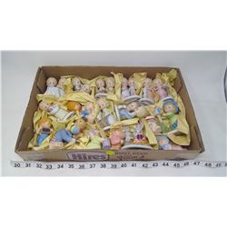 BOX OF ASSORTED FIGURINES