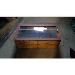 Apple Crate Showcase