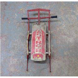 Sleigh w/broken piece