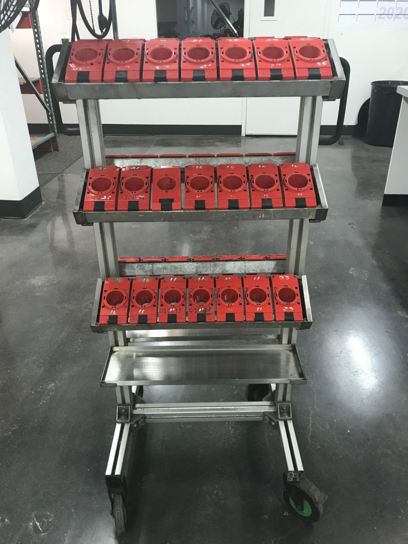Rolling Tooling Rack 40 TAPER ROLLING TOOL HOLDER RACK W/ FAN