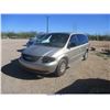 Image 2 : 2002 - CHRYSLER TOWN AND COUNTRY