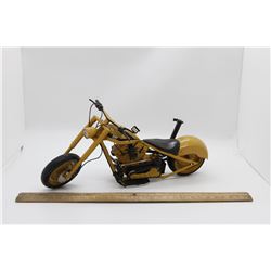 Cat motorcycle 1/10 comes with cover and box