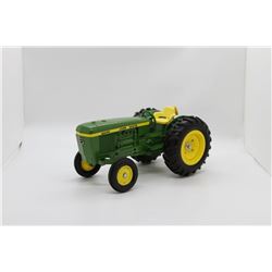 John Deere 2040 1/16 No box