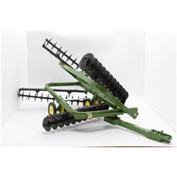 John Deere tandem disc 1/16