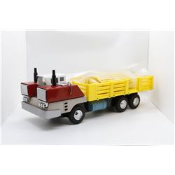 Heavy Duty truck w/ stake box
