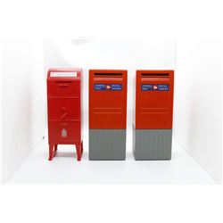 3 mailboxes