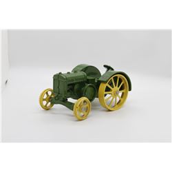 John Deere 1923 D Not Ertl Smaller scale Box