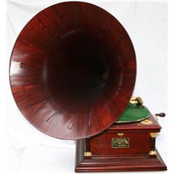 Victor VI Phonograph