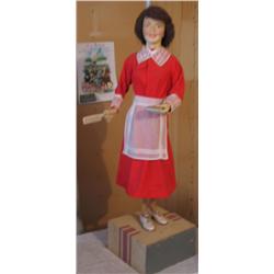 Automated Lady with Comb