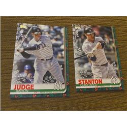 Aaron Judge, Giancarlo Stanton topps holiday green