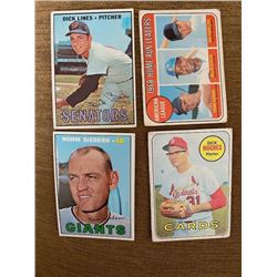 Baseball Cards Lot