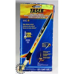 TASER MODEL ROCKET LAUNCH SET 1100 FEET