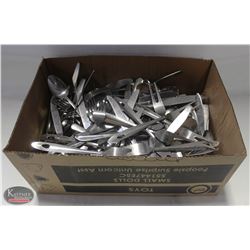 BAILIFF SEIZURE FLAT OF ASSORTED CUTLERY & KITCHEN