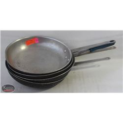 BAILIFF SEIZURE: LOT OF 4-12" ALUMINUM FRYING PANS