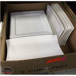 BAILIFF SEIZURE: LOT OF 8 SQUARE DINNER PLATES W/