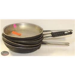 BAILIFF SEIZURE: LOT OF 5-10" FRYING PANS