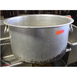 BAILIFF SEIZURE: 92 QT HEAVY DUTY ALUMINUM STOCK