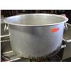 Image 1 : BAILIFF SEIZURE: 92 QT HEAVY DUTY ALUMINUM STOCK