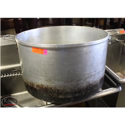 BAILIFF SEIZURE: 82 QT ALUMINIUM STOCK POT