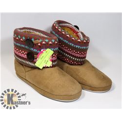 NEW HARD SOLE SLIPPERS SIZE 9-10