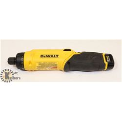 DEWALT DCF680 DRILL WITH LITHIUM 8V