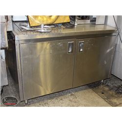 ENCLOSED 2-DOOR STAINLESS STEEL CABINET