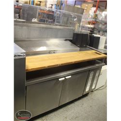 5' REFRIGERATED PREP-CABINET W/ ACRYLIC SNEEZE