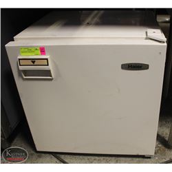 HAIER WHITE MINI FRIDGE