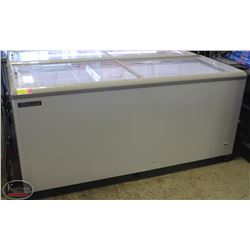 MASTERBUILT MOBILE ICE CREAM CHEST FREEZER