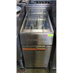 FRYMASTER NATURAL GAS DUAL-BASKET DEEP FRYER