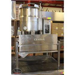 CLEVELAND KET-6T ELECTRIC TILTING STEAM KETTLE ON