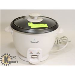 RIVAL SMALL RICE COOKER.