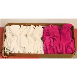 10 PAIRS OF WOMENS GLOVES