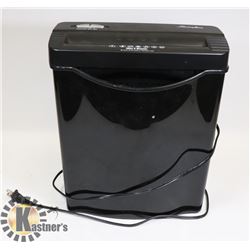 SHEET PAPER SHREDDER WITH BIN