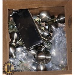 9 INTERIOR DOOR KNOB SETS (SOME LOCKING) & 13