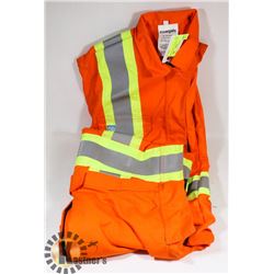 NEW COVERALLS COVERALLS SIZE XLR