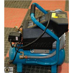 MAKITA 2HP 2.6 GALLON AIR COMPRESSOR