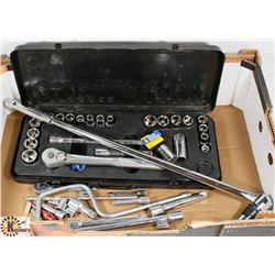 BOX W/CRAFTSMAN 1/2"-DRIVE SOCKET SET IN