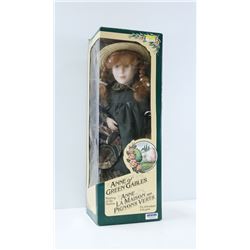 ANNE OF GREEN GABLES WAITING AT THE STATION