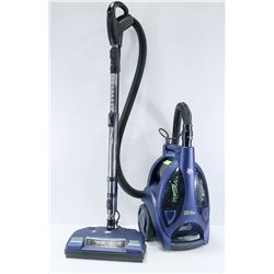 VISION 12AMP DIRT DEVIL VACUUM