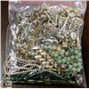 Image 1 : BAG OF VINTAGE COSTUME JEWELLERY