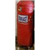 Image 1 : VINTAGE EVERLAST PUNCHING BAG
