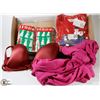 Image 1 : FLAT OF ASSORTED NEW CLOTHING ITEMS