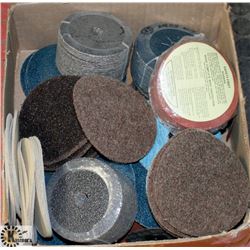 BOX OF ASSORTED SANDING DISCS