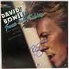 Image 1 : Signed David Bowie "Fame and Fashion" Album Cover