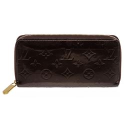 Louis Vuitton Amarante Vernis Monogram Zippy Wallet