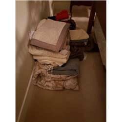 King Size Bedding & Towels A