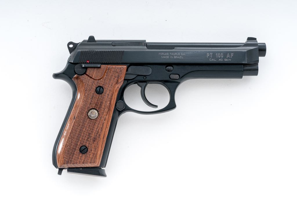 Taurus Model Pt 100 Af Semi Auto Pistol Taurus Model Pt 100 Af Semi Auto Pistol