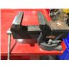 Image 2 : MAGNUM HEAVY DUTY STEEL WORK BENCH 5' X 32" WITH ATTACHED VISE